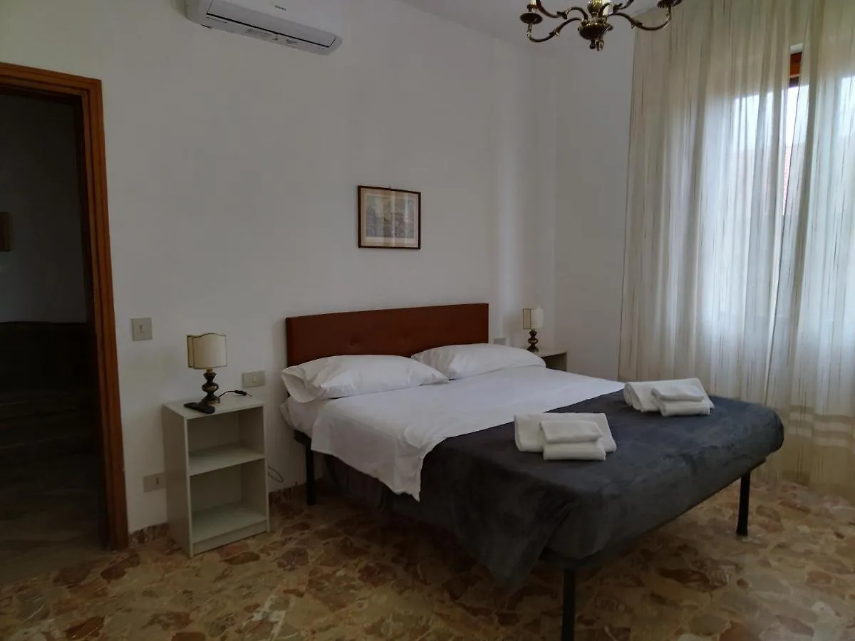 فندق مبيت وإفطار بيزا Olimpia Rooms