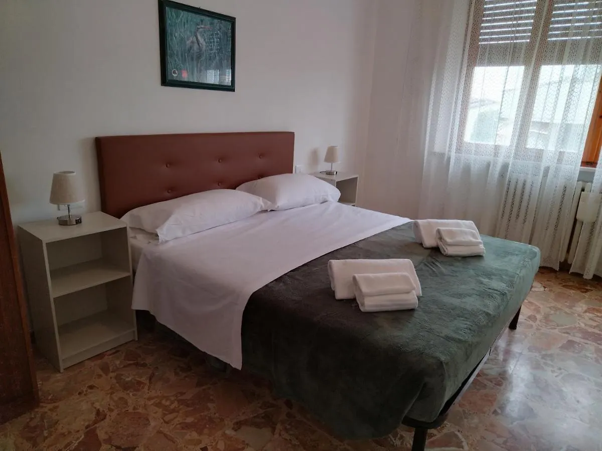 بيزا Olimpia Rooms إيطاليا