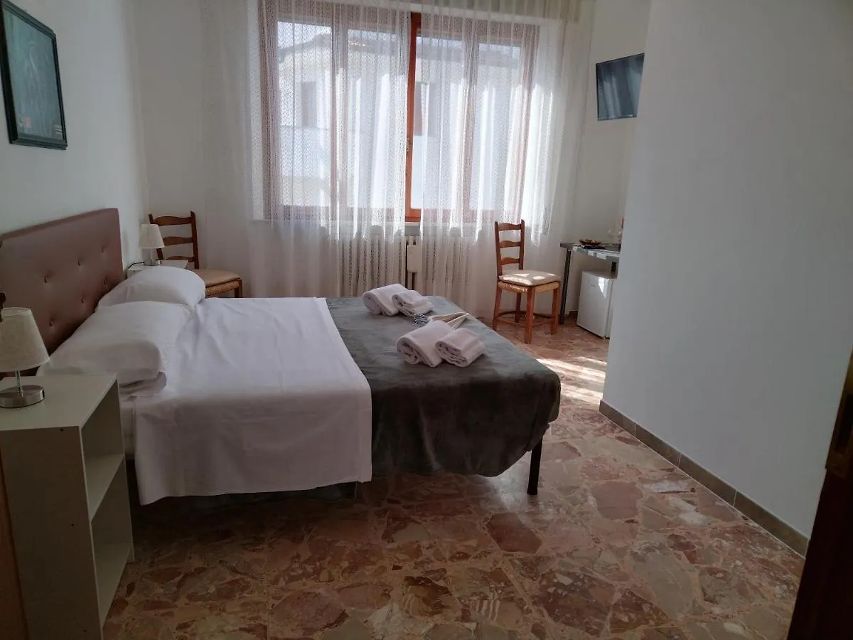 بيزا Olimpia Rooms